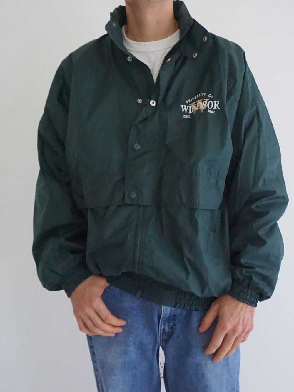 Vintage HOT Campus Collection Green University of Windsor Embroidered Crest XL